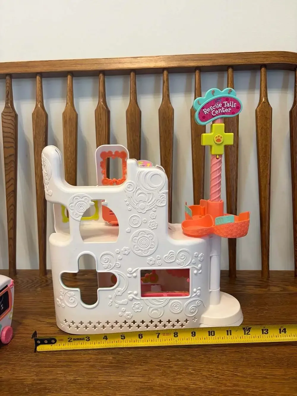Littlest Pet Shop Rescue Tails Center Hospital Playset